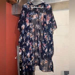 Short sleeve cover up